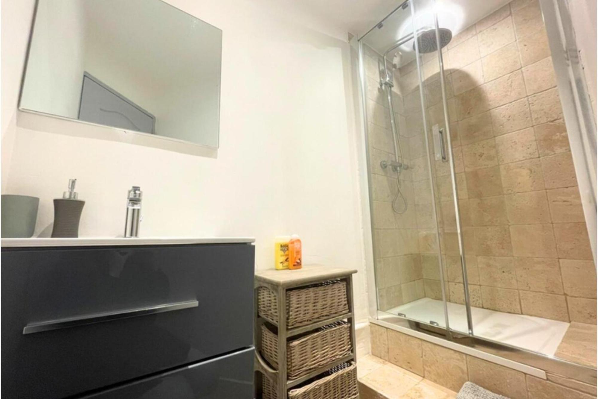 2 Bedrooms 2 Bathrooms 1 Min Palais & Beaches Кан Екстериор снимка